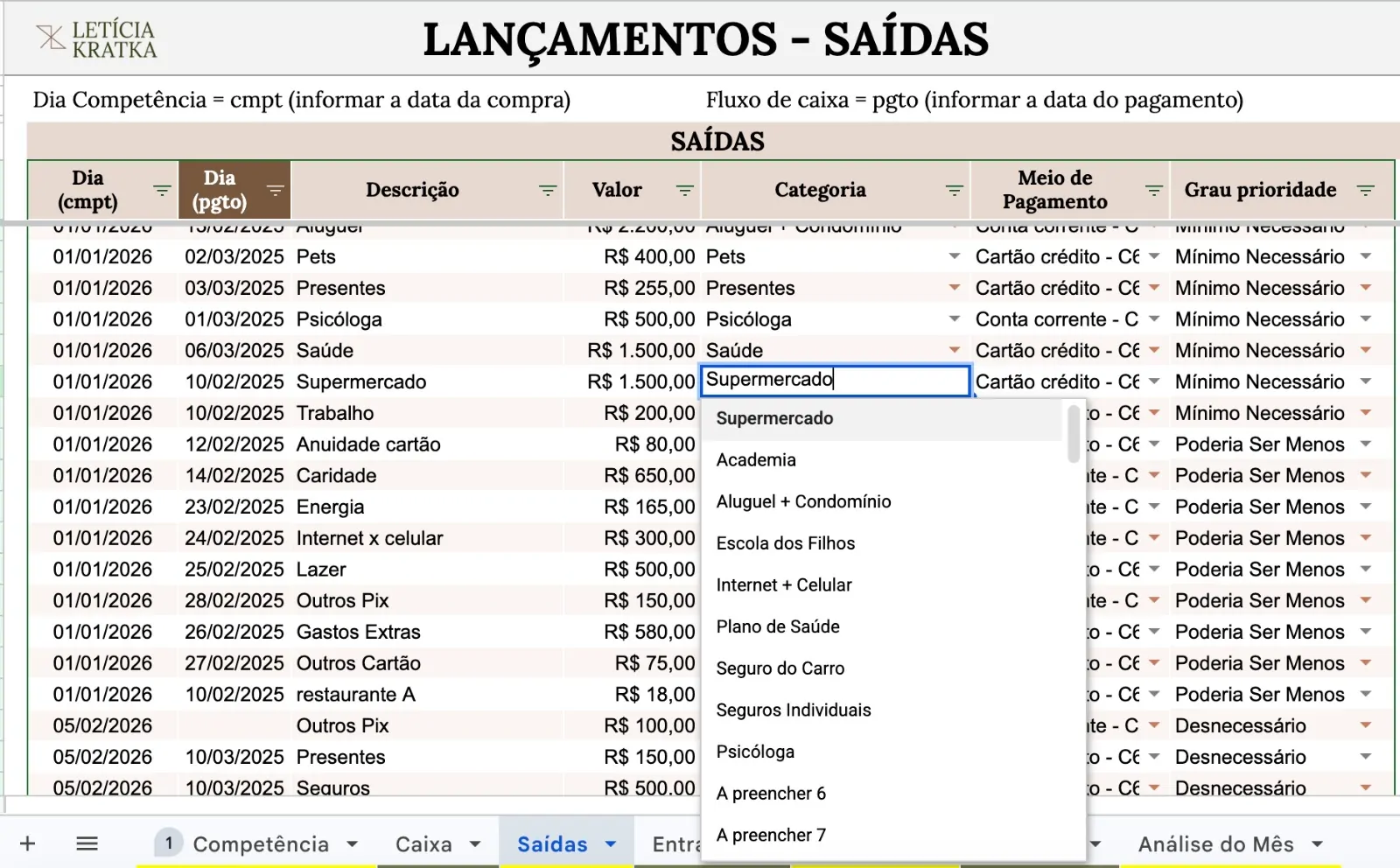 Planilha Caixa Livre — aba de saídas com categorização automática de gastos